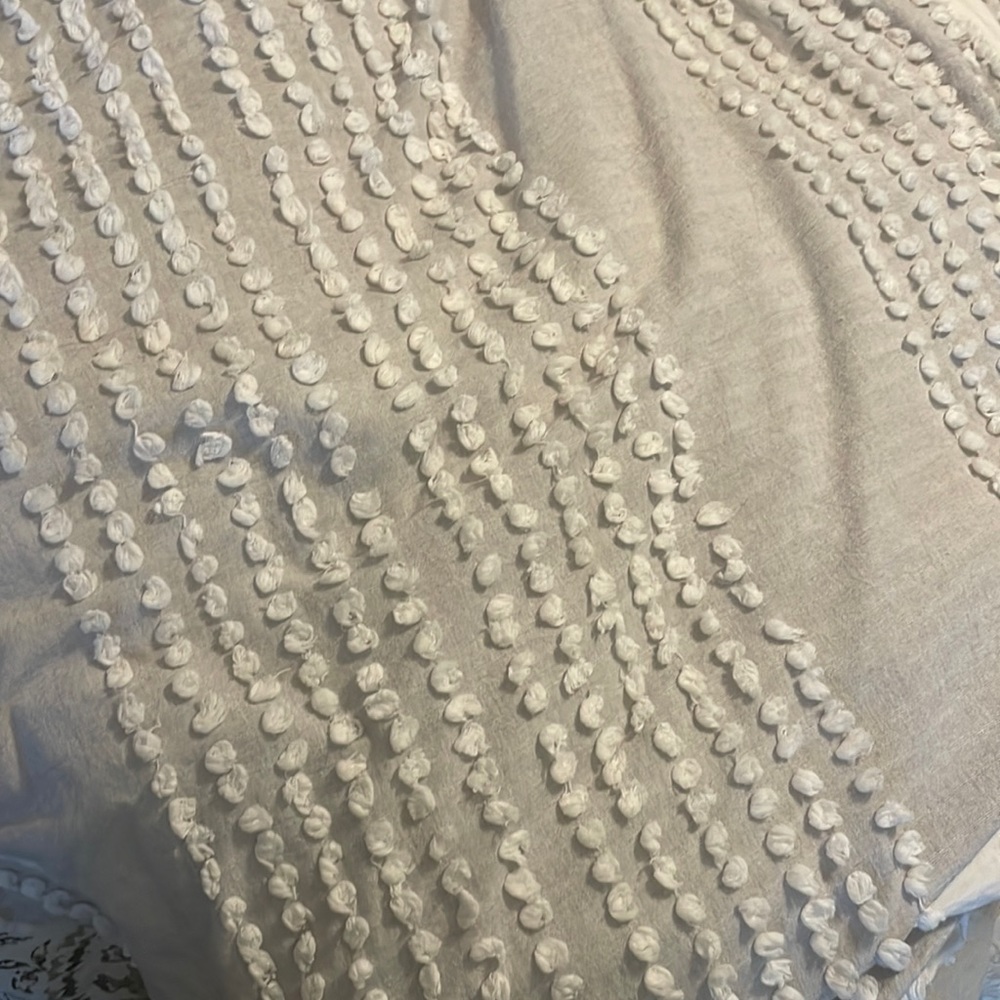 Grey & white full size duvet cover